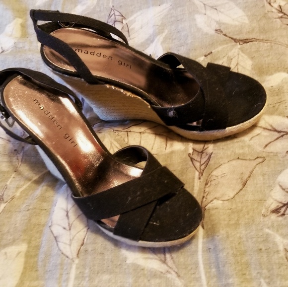 Shoes - Picture 2 of 2